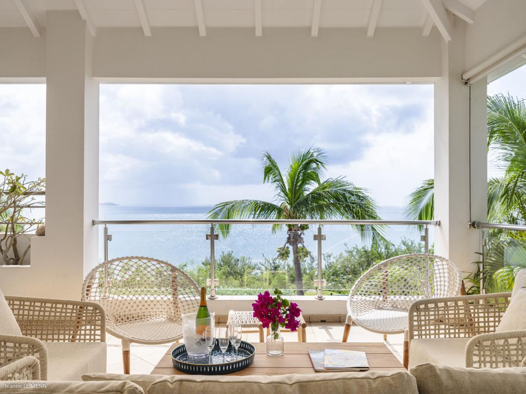 8 Villa à louer piscine vue mer Grand Case Saint Martin_terrasse